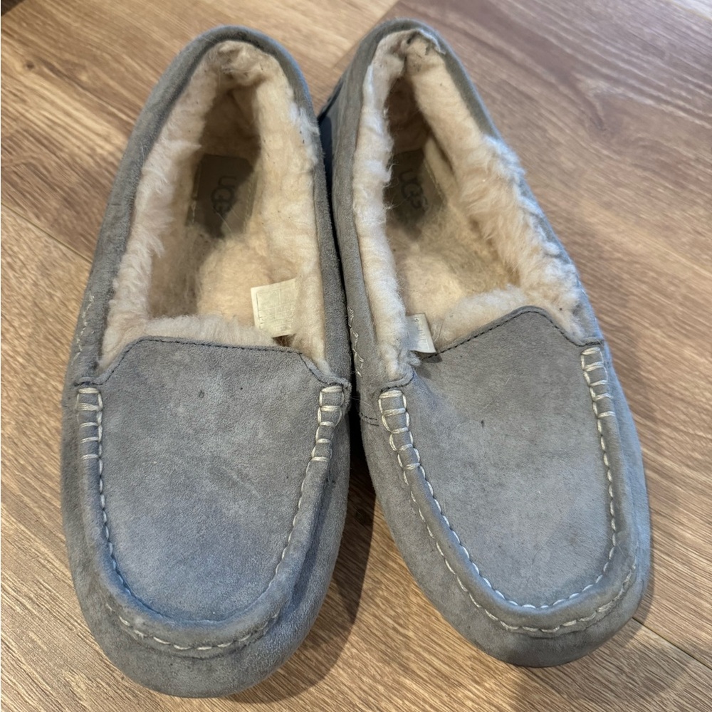 Ugg moccasins grey size 8